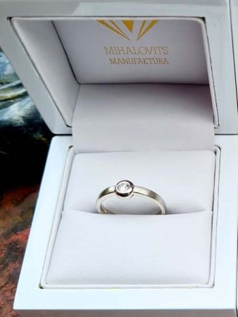 ivett zsolt gold engagement ring