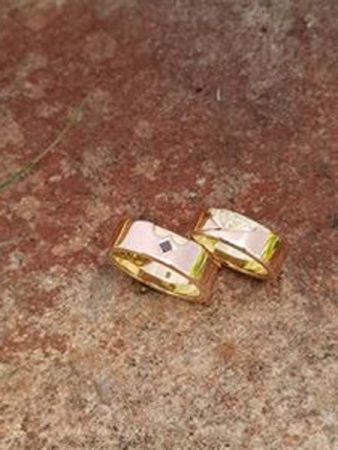 cintia and arpads wedding rings