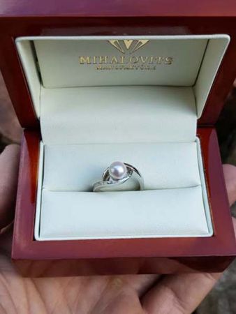 platinum engagement ring2