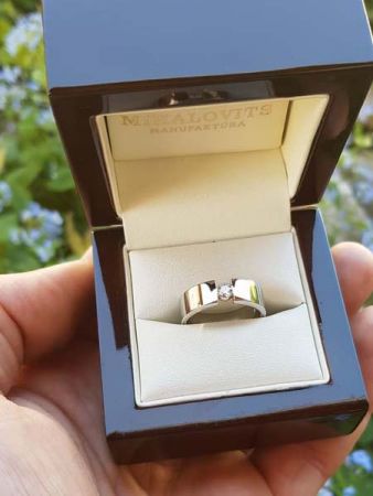 platinum ring